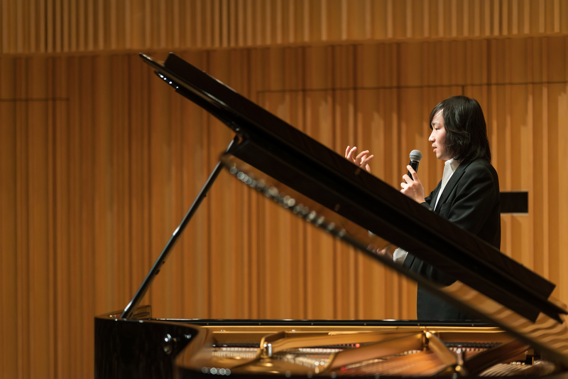 【湘南のピアニスト】 湘南国際村 北斎 DX CONFERENCE 2023ピアノ演奏「海のララバイ」 - YouTube